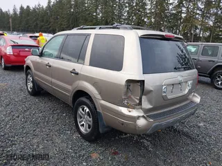 2004 Honda Pilot EX with VIN 2HKYF18694H538107, listed as a IAAI auction lot 41547655 with 254,755 mi miles. Bid and sale history available at carsss.com. Image 3.