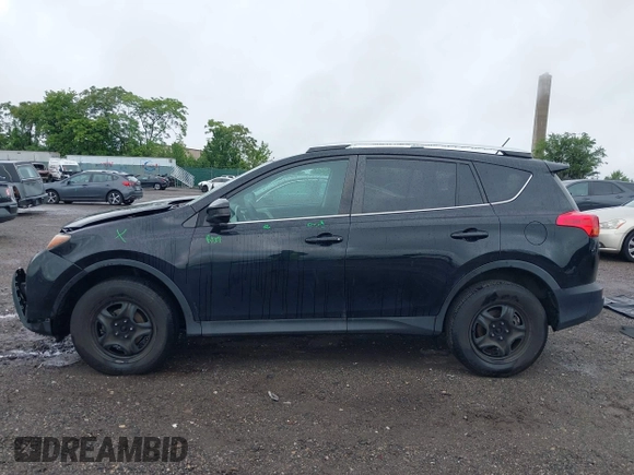 2015 Toyota RAV4 LE with VIN 2T3BFREVXFW356959, listed as a IAAI auction lot 42472457 with Not provided miles and . Bid and sale history available at DreamBid. Image 13.