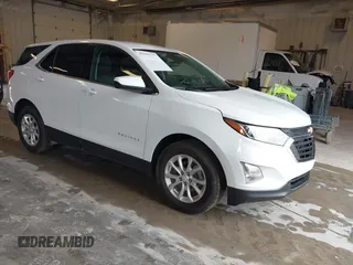 2020 Chevrolet Equinox LT z VIN 3GNAXJEVXLS568688, wystawiony jako IAAI lot #42202733 z przebiegiem 76 747 mil mil oraz . Historia ofert i sprzedaży dostępna na DreamBid. Obrazek 1.