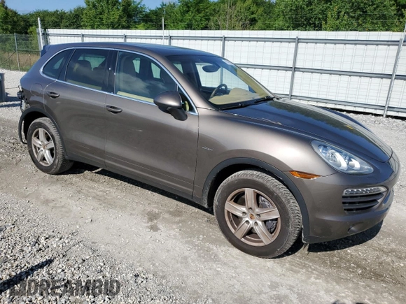 2014 Porsche Cayenne Diesel z VIN WP1AF2A20ELA30280, wystawiony jako Copart lot #61095605 z przebiegiem 104 580 mil mil oraz Czysty tytuł • Clean title. Historia ofert i sprzedaży dostępna na DreamBid. Obrazek 4.