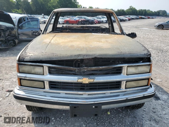 2000 Chevrolet Silverado 2500 z VIN 1GCGK24R0YR118635, wystawiony jako Copart lot #59222665 z przebiegiem Nie podano mil oraz Szkoda całkowita • Salvage title. Historia ofert i sprzedaży dostępna na DreamBid. Obrazek 5.