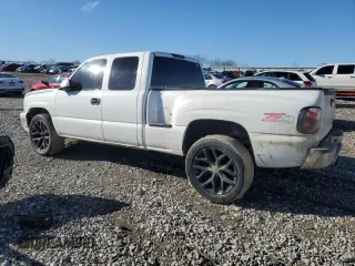 2003 Chevrolet Silverado 1500 LT with VIN 1GCEK19T73Z325201, listed as a Copart auction lot 88667655 with 247,505 mi miles and Salvage Title. Bid and sale history available at DreamBid. Image 2.
