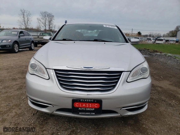 2011 Chrysler 200 Touring with VIN 1C3BC1FB6BN625771, listed as a Copart auction lot 52121655 with 111,451 mi miles and Salvage Title. Bid and sale history available at carsss.com. Image 5.