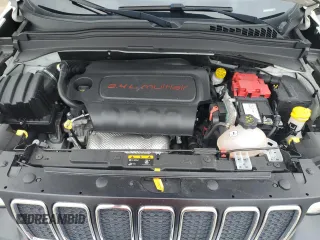 2020 Jeep Renegade Latitude with VIN ZACNJBBB7LPL44224, listed as a Copart auction lot 78076953 with 32,153 mi miles and Salvage title. Bid and sale history available at DreamBid. Image 12.