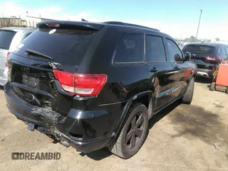 2011 Jeep Grand Cherokee Laredo with VIN 1J4RR4GG4BC558193, listed as a IAAI auction lot 40055870 with 110,939 mi miles and . Bid and sale history available at DreamBid. Image 4.