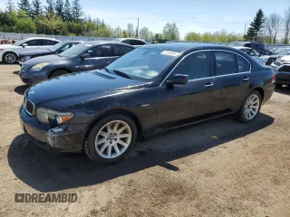 2006 BMW 7 Series 750i z VIN WBAHL83576DT00682, wystawiony jako Copart lot #57325695 z przebiegiem 182 851 mil mil oraz Czysty tytuł • Clean title. Historia ofert i sprzedaży dostępna na DreamBid. Obrazek 1.