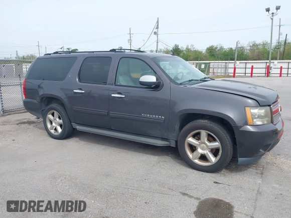 2011 Chevrolet Suburban LT with VIN 1GNSCJE03BR255374, listed as a IAAI auction lot 41909327 with 279,698 mi miles. Bid and sale history available at carsss.com. Image 13.