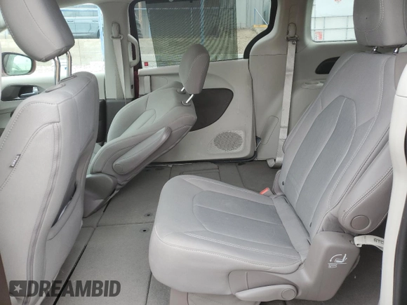 2018 Chrysler Pacifica Touring Plus with VIN 2C4RC1FG9JR108987, listed as a Copart auction lot 43200715 with 88,622 mi miles and Salvage title. Bid and sale history available at DreamBid. Image 11.