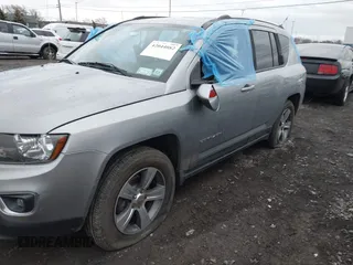 2017 Jeep Compass High Altitude with VIN 1C4NJDEB8HD100971, listed as a IAAI auction lot 42044082 with 94,486 mi miles. Bid and sale history available at carsss.com. Image 6.