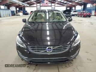 2015 Volvo S60 T5 Premier z VIN YV1612TK9F2354235, wystawiony jako Copart lot #57793095 z przebiegiem 69 869 mil mil oraz Tytuł czysty. Historia ofert i sprzedaży dostępna na DreamBid. Obrazek 5.
