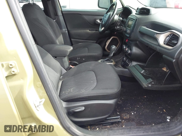 2015 Jeep Renegade Latitude with VIN ZACCJBBT6FPB28081, listed as a IAAI auction lot 42217931 with 212,027 mi miles. Bid and sale history available at carsss.com. Image 5.