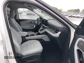 2025 Ford Explorer Platinum with VIN 1FMWK8HC7SGB14729, listed as a IAAI auction lot 41942013 with 1,264 mi miles and . Bid and sale history available at DreamBid. Image 5.