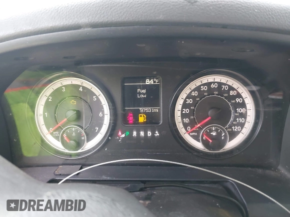 2016 Ram 1500 Express z VIN 1C6RR6FG7GS382649, wystawiony jako IAAI lot #41499053 z przebiegiem 97 531 mil mil oraz . Historia ofert i sprzedaży dostępna na DreamBid. Obrazek 7.