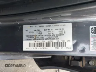 2014 Mazda 3 i Sport with VIN JM1BM1K72E1186770, listed as a IAAI auction lot 40926275 with 146,490 mi miles and . Bid and sale history available at carsss.com. Image 9.