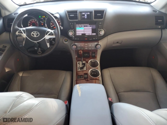2011 Toyota Highlander Limited with VIN 5TDYK3EH9BS044799, listed as a Copart auction lot 44039685 with 158,777 mi miles and Salvage Title. Bid and sale history available at carsss.com. Image 8.