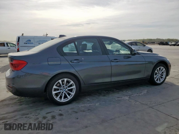 2018 BMW 3 Series 320i z VIN WBA8A9C55JAH14312, wystawiony jako Copart lot #49729535 z przebiegiem 54 867 mil mil oraz Czysty tytuł • Clean title. Historia ofert i sprzedaży dostępna na DreamBid. Obrazek 3.