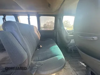 2002 Chevrolet Express with VIN 1GAHG39R921243538, listed as a Copart auction lot 78916214 with 512,936 mi miles and Clean Title. Bid and sale history available at carsss.com. Image 6.