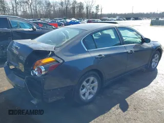 2008 Nissan Altima 2.5 S with VIN 1N4AL21E38C225868, listed as a IAAI auction lot 41344561 with 118,314 mi miles. Bid and sale history available at carsss.com. Image 4.