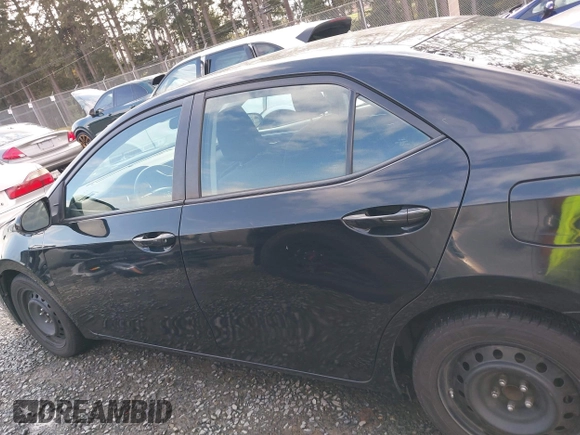 2018 Toyota Corolla L z VIN 2T1BURHEXJC098138, wystawiony jako IAAI lot #41935621 z przebiegiem 103 937 mil mil oraz . Historia ofert i sprzedaży dostępna na DreamBid. Obrazek 14.