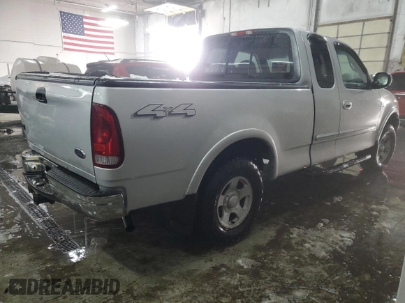 2000 Ford F-150 XL with VIN 1FTRX18L5YNA41830, listed as a Copart auction lot 46252465 with 193,937 mi miles and Clean title. Bid and sale history available at DreamBid. Image 3.
