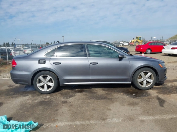 2012 Volkswagen Passat SE with VIN 1VWBP7A35CC024137, listed as a IAAI auction lot 41572782 with 138,827 mi miles. Bid and sale history available at carsss.com. Image 13.