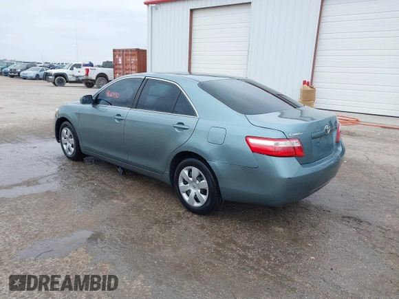 2007 Toyota Camry CE with VIN 4T1BE46KX7U651838, listed as a IAAI auction lot 41660130 with 191,619 mi miles. Bid and sale history available at carsss.com. Image 3.