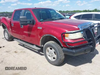 2008 Ford F-150 XLT z VIN 1FTPW14VX8FB92643, wystawiony jako IAAI lot #42248564 z przebiegiem 249 537 mil mil oraz . Historia ofert i sprzedaży dostępna na DreamBid. Obrazek 1.