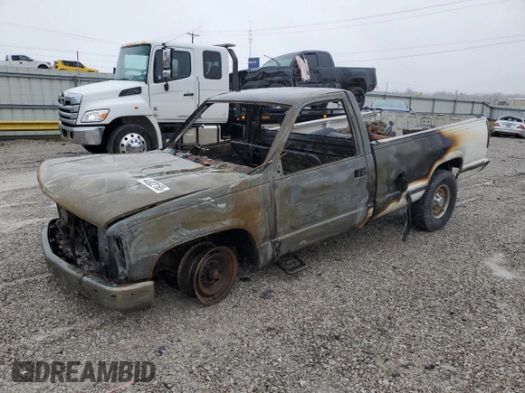 1997 GMC Sierra 1500 with VIN 1GTGC24R3VZ522487, listed as a Copart auction lot 44922165 with Not Provided miles and Non Repairable. Bid and sale history available at DreamBid. Image 1.