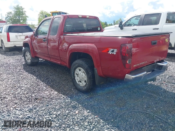 2005 Chevrolet Colorado LS Z71 with VIN 1GCDT196258122275, listed as a IAAI auction lot 42241504 with 125,998 mi miles and . Bid and sale history available at DreamBid. Image 3.