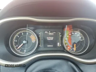2017 Jeep Cherokee Latitude с VIN 1C4PJMCS0HW627905, выставлен на аукционе Copart как лот 62195055 с пробегом 120 442 миль миль и Списание • Salvage title. История ставок и продаж доступна на DreamBid. Изображение 9.