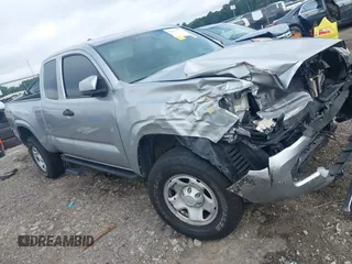 2017 Toyota Tacoma SR with VIN 5TFRX5GN3HX083783, listed as a IAAI auction lot 42535333 with 186,584 mi miles and . Bid and sale history available at DreamBid. Image 1.