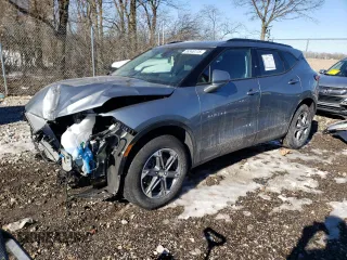 2024 Chevrolet Blazer LT z VIN 3GNKBHR44RS254928, wystawiony jako Copart lot #89348175 z przebiegiem 8 792 mil mil oraz Szkoda całkowita • Salvage title. Historia ofert i sprzedaży dostępna na DreamBid. Obrazek 1.