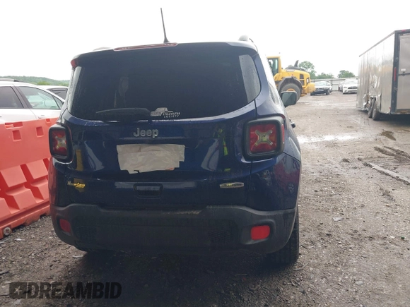 2018 Jeep Renegade Latitude with VIN ZACCJABB4JPH62323, listed as a IAAI auction lot 42202217 with 111,042 mi miles and . Bid and sale history available at DreamBid. Image 15.