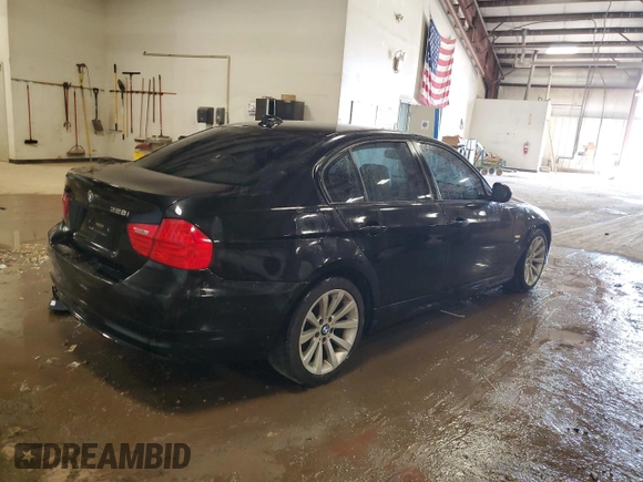2011 BMW 3 Series 328i xDrive with VIN WBAPK5C54BA662297, listed as a Copart auction lot 53791725 with 210,616 mi miles and Clean Title. Bid and sale history available at DreamBid. Image 3.