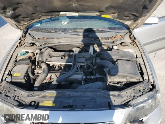 2004 Volvo V70 with VIN YV1SW59V042393201, listed as a Copart auction lot 86710914 with 184,019 mi miles and Salvage Title. Bid and sale history available at carsss.com. Image 11.