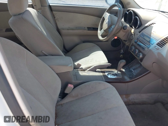 2005 Nissan Altima 2.5 S with VIN 1N4AL11D15C144011, listed as a IAAI auction lot 41965276 with 217,547 mi miles. Bid and sale history available at carsss.com. Image 5.