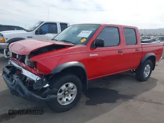 2000 Nissan Frontier XE z VIN 1N6ED27T8YC330952, wystawiony jako IAAI lot #41557069 z przebiegiem 108 089 mil mil oraz . Historia ofert i sprzedaży dostępna na DreamBid. Obrazek 2.