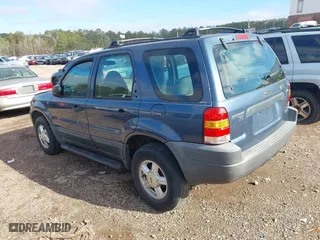 2001 Ford Escape XLT with VIN 1FMYU03181KC56156, listed as a IAAI auction lot 41231100 with 262,875 mi miles. Bid and sale history available at carsss.com. Image 3.