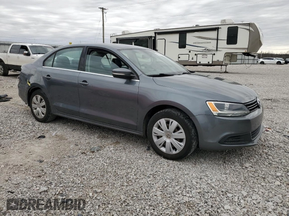2013 Volkswagen Jetta SE with VIN 3VWDX7AJ8DM303461, listed as a Copart auction lot 47597995 with 164,378 mi miles and Salvage title. Bid and sale history available at DreamBid. Image 4.