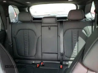 2023 BMW X5 M z VIN 5YMJU0C02P9P67480, wystawiony jako Copart lot #47676403 z przebiegiem 2 242 mil mil oraz . Historia ofert i sprzedaży dostępna na DreamBid. Obrazek 10.