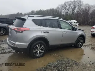 2018 Toyota RAV4 XLE with VIN JTMRFREV2JJ221139, listed as a Copart auction lot 50229375 with 175,597 mi miles and Salvage Title. Bid and sale history available at DreamBid. Image 3.