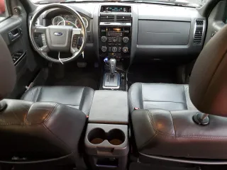 2009 Ford Escape Limited с VIN 1FMCU94729KB86537, выставлен на аукционе Copart как лот 84950854 с пробегом 119 894 миль миль и Списание • Salvage title. История ставок и продаж доступна на DreamBid. Изображение 8.