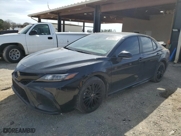 2022 Toyota Camry SE with VIN 4T1T11AK4NU040092, listed as a Copart auction lot 48343755 with 78,930 mi miles and Salvage Title. Bid and sale history available at carsss.com. Image 1.