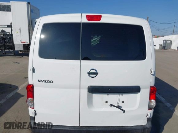 2015 Nissan NV200 SV with VIN 3N6CM0KN0FK730306, listed as a IAAI auction lot 41642872 with 128,344 mi miles. Bid and sale history available at carsss.com. Image 16.