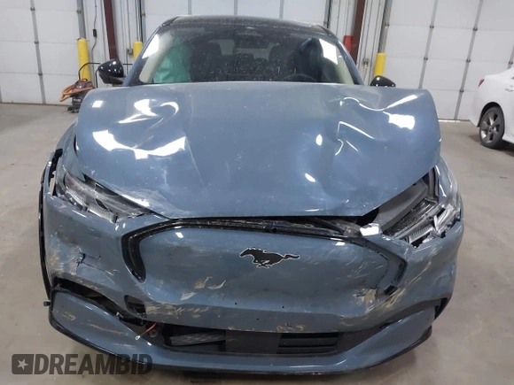 2023 Ford Mustang Mach-E Premium z VIN 3FMTK3SU7PMA77881, wystawiony jako IAAI lot #42277009 z przebiegiem Nie podano mil oraz . Historia ofert i sprzedaży dostępna na DreamBid. Obrazek 12.