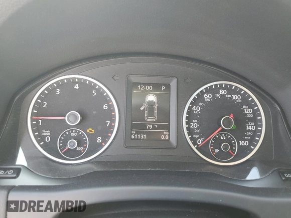 2018 Volkswagen Tiguan with VIN WVGBV7AX8JK001137, listed as a Copart auction lot 48380965 with 61,131 mi miles and Non Repairable. Bid and sale history available at DreamBid. Image 9.