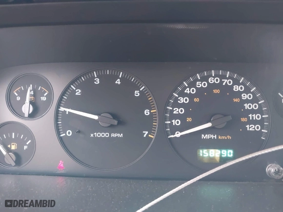 2004 Jeep Grand Cherokee Laredo with VIN 1J4GX48S14C218695, listed as a IAAI auction lot 41933611 with 158,290 mi miles. Bid and sale history available at carsss.com. Image 7.