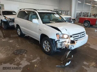 2003 Toyota Highlander with VIN JTEHF21A430153629, listed as a IAAI auction lot 41334411 with 236,557 mi miles. Bid and sale history available at carsss.com. Image 1.