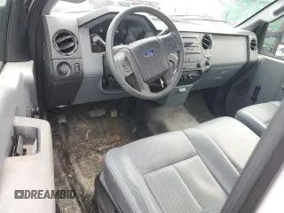 2016 Ford F-250 XL с VIN 1FTBF2A69GEC48783, выставлен на аукционе Copart как лот 88870025 с пробегом 65 112 миль миль и Списание • Salvage title. История ставок и продаж доступна на DreamBid. Изображение 8.