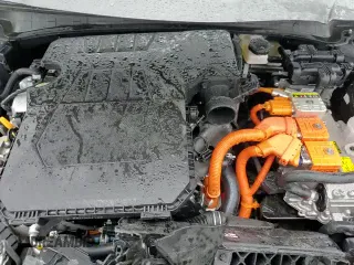 2025 Hyundai Elantra SEL Sport z VIN KMHLM4DJ8SU131020, wystawiony jako Copart lot #61448925 z przebiegiem 12 589 mil mil oraz Szkoda całkowita • Salvage title. Historia ofert i sprzedaży dostępna na DreamBid. Obrazek 13.